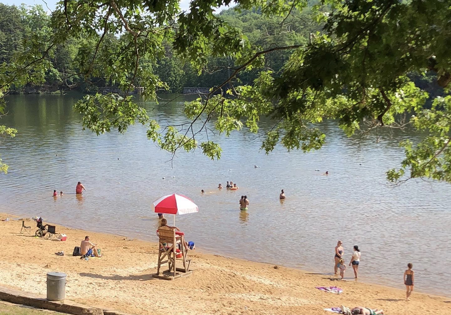 hanging rock state park lake